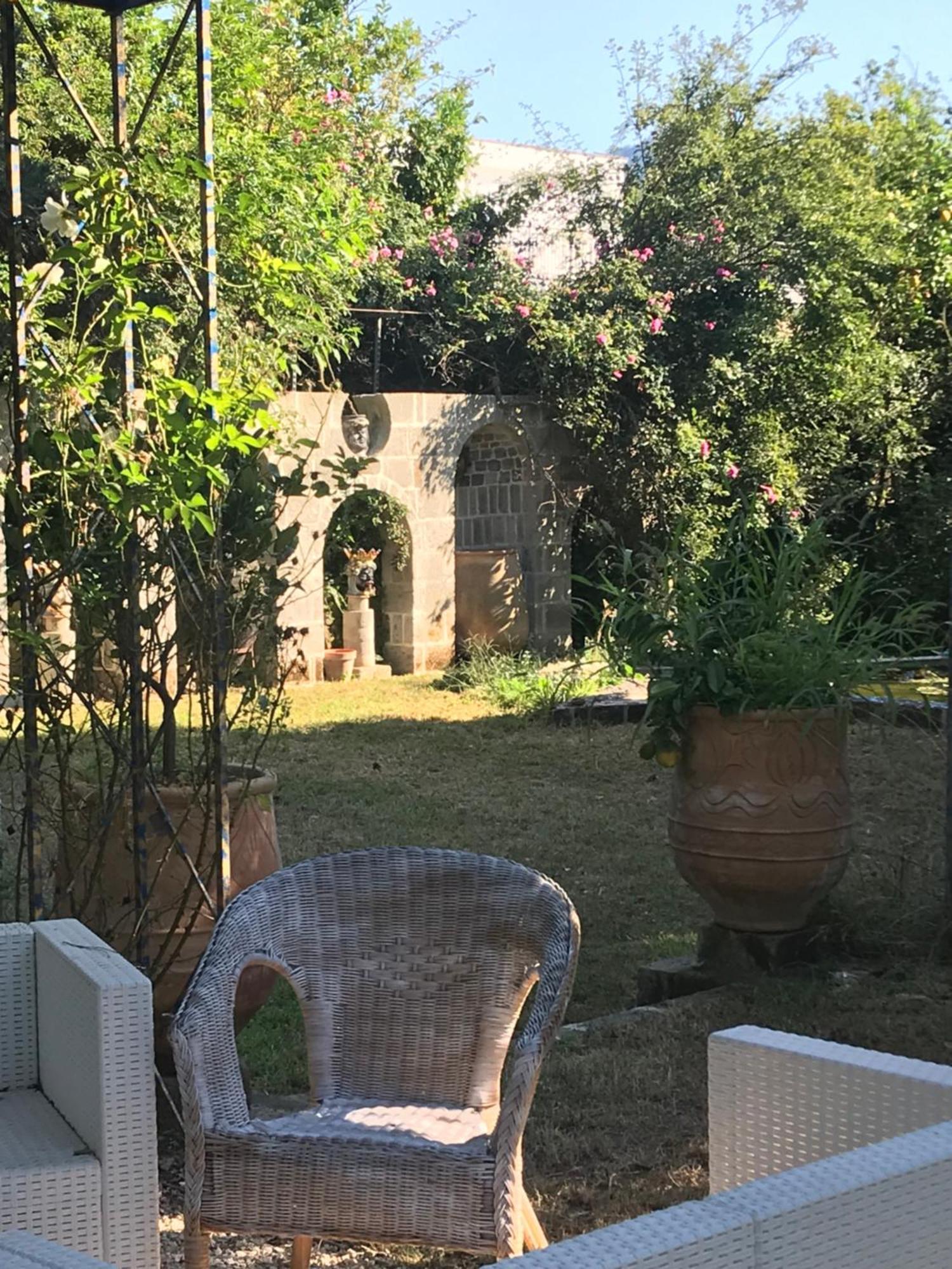 La Gallina Felice B&B Meta Exterior foto